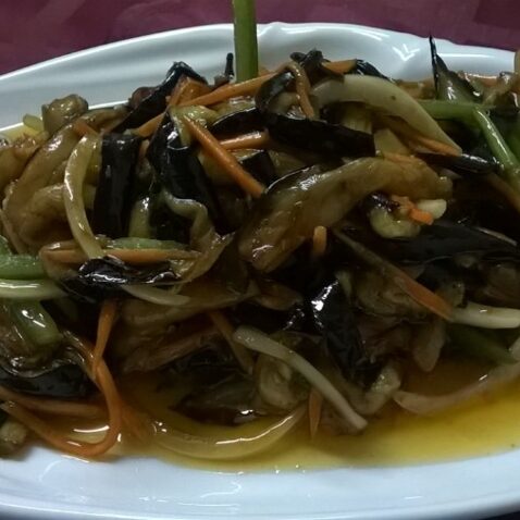 Салат из баклажан с чесночным соусом (4)