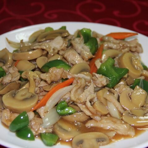 Грибы шампиньоны с мясом и сладким перцем (57)